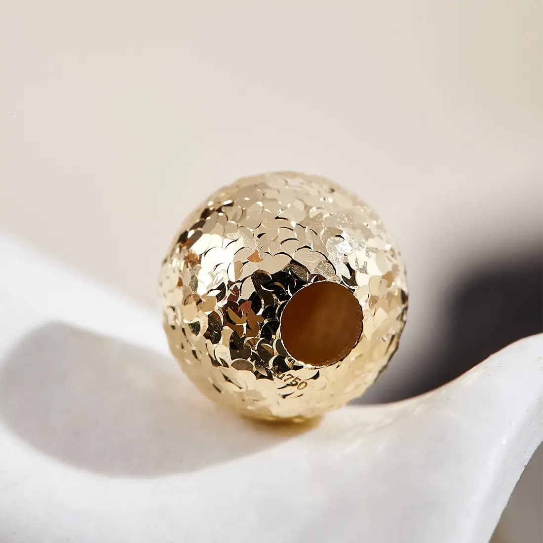 18K gold crushed ice road