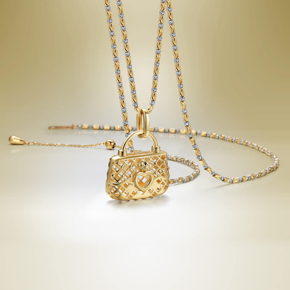 18K yellow pendant